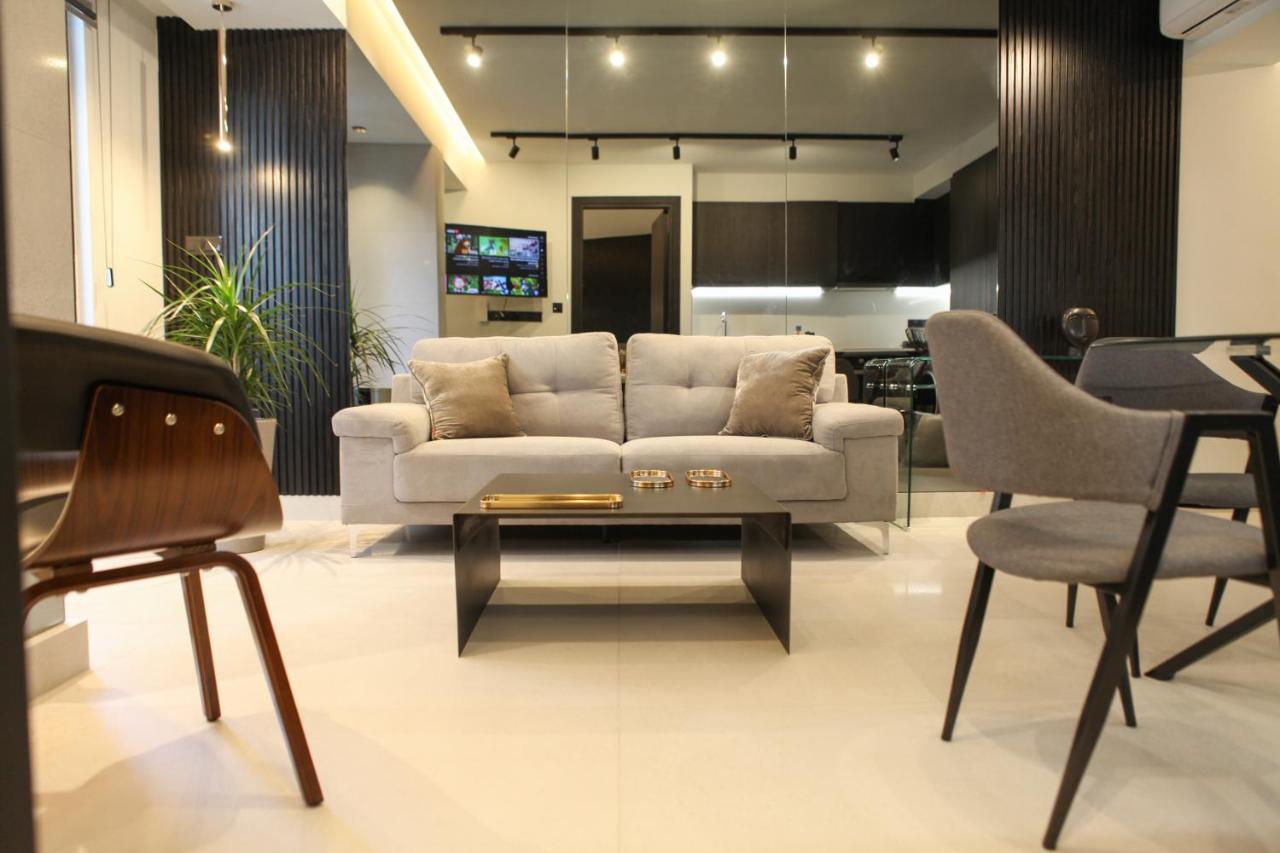 Raam Luxury Suites Larnaca Exterior foto
