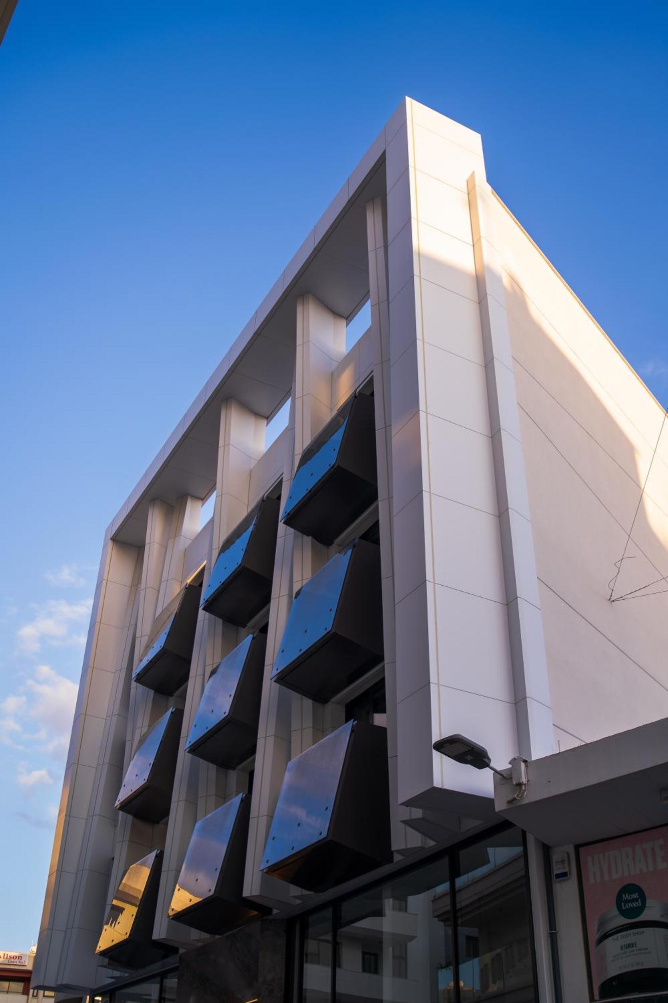 Raam Luxury Suites Larnaca Exterior foto