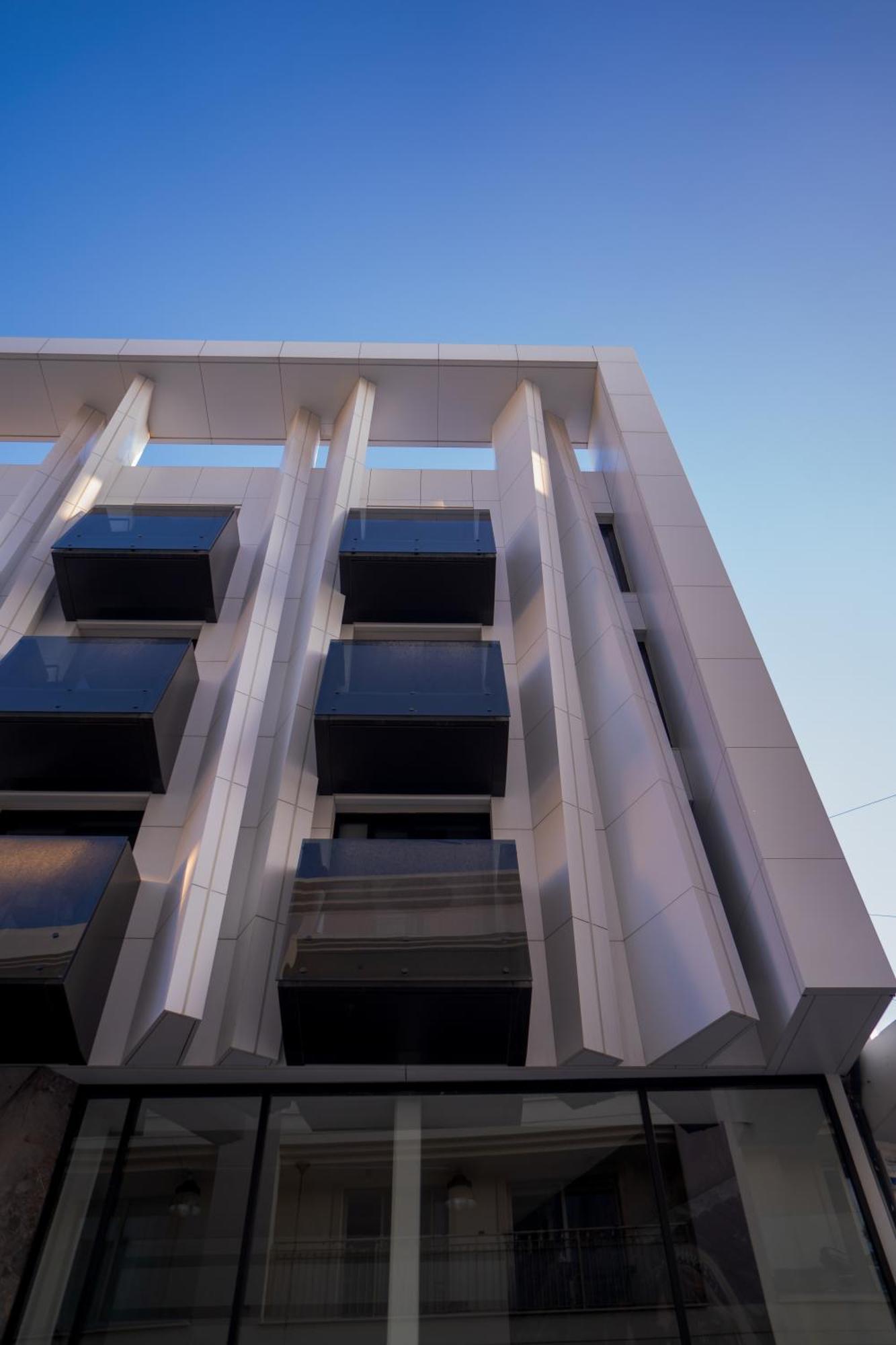 Raam Luxury Suites Larnaca Exterior foto